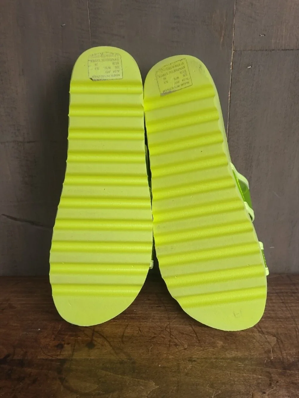 EUC Reef Vista High Energy Sandal Women's sz 10 Yellow Platform Slip On Slide